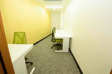 OFFICE-C(4名用個室)