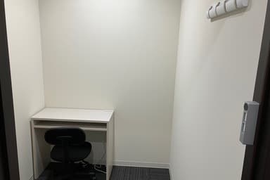 窓無し完全個室(最大1名)215